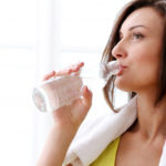 7 Manfaat Minum Air Putih untuk Rawat Kecantikan